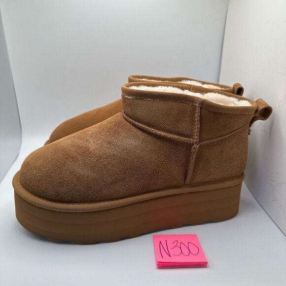 CUSHIONAIRE Women's Genuine Suede pull on platform boot +Memory Foam 9 WIDE CHES - Picture 3 of 7